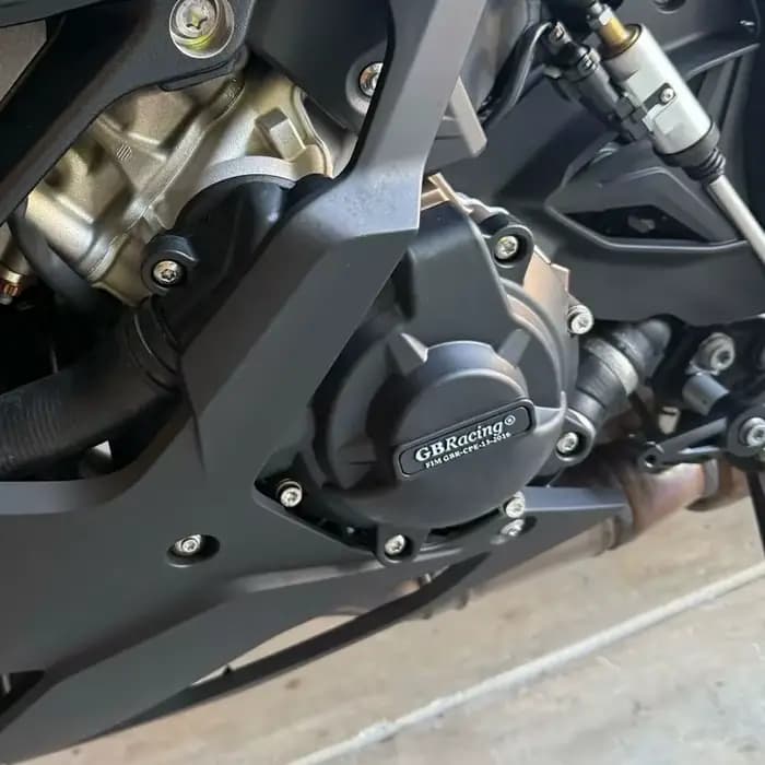 GBRacing pour BMW S1000RR 2019-2024 & M1000RR 2021-2024 & S1000R 2021-2023 & M1000R 2023 couvercle d