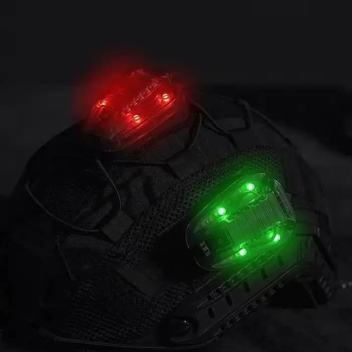 L'éclairage LED pour casque facilite la sécurité en extérieur grâce à la fonction stroboscopique IR améliorée