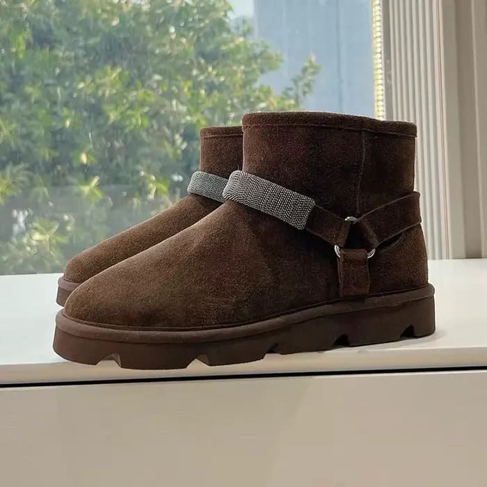 Bottes courtes à fond plat en daim de vache pour femmes