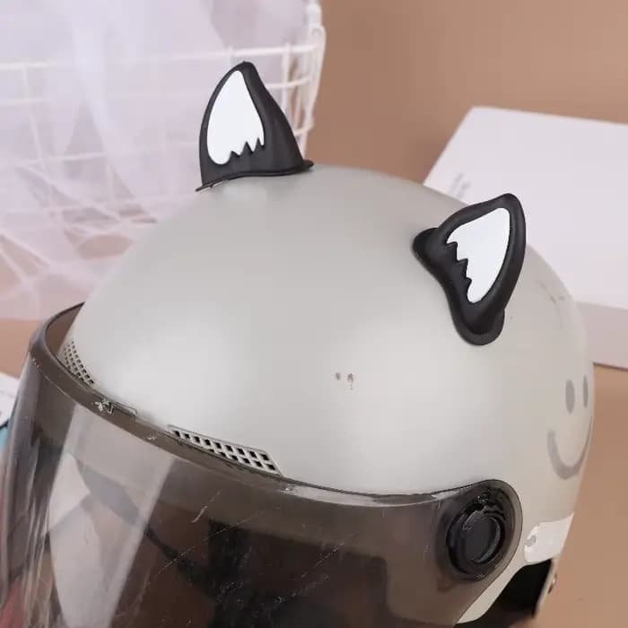 Décorations d'oreille de chat pour casque de moto