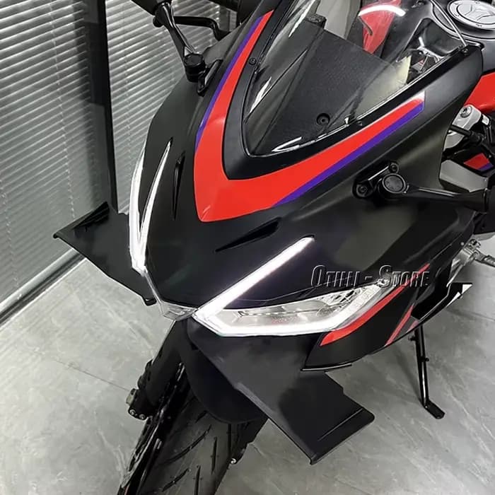 Kit d'aile aérodynamique pour moto