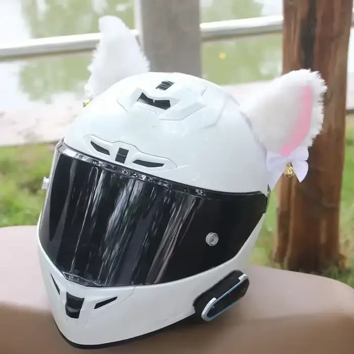 Casque de moto en peluche