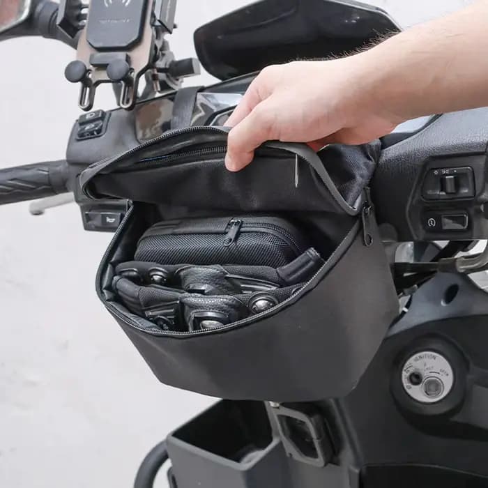 Sac étanche pour barres de protection de moto