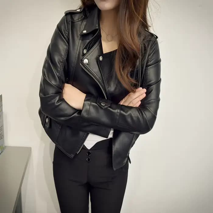 Veste en simili cuir noir pour femmes