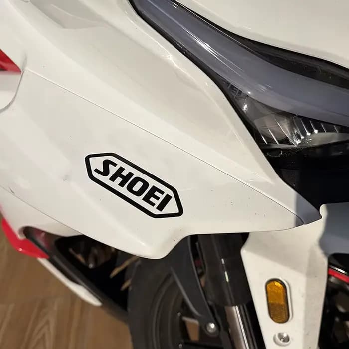Autocollant de casque Shoei