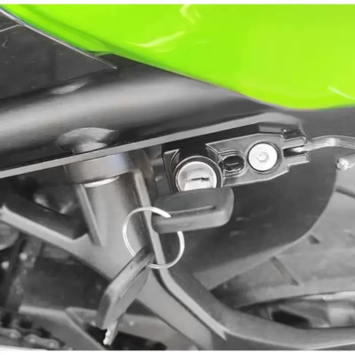 Serrure antivol pour casque de moto