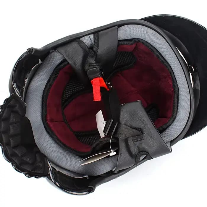 Casque de moto vintage en forme de crâne