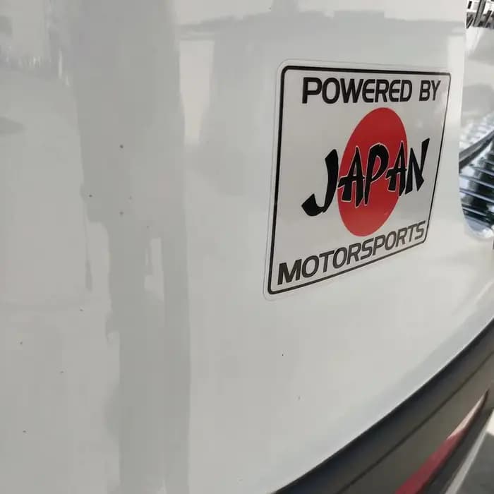 Autocollant en vinyle « Powered By Japan Motorsports »