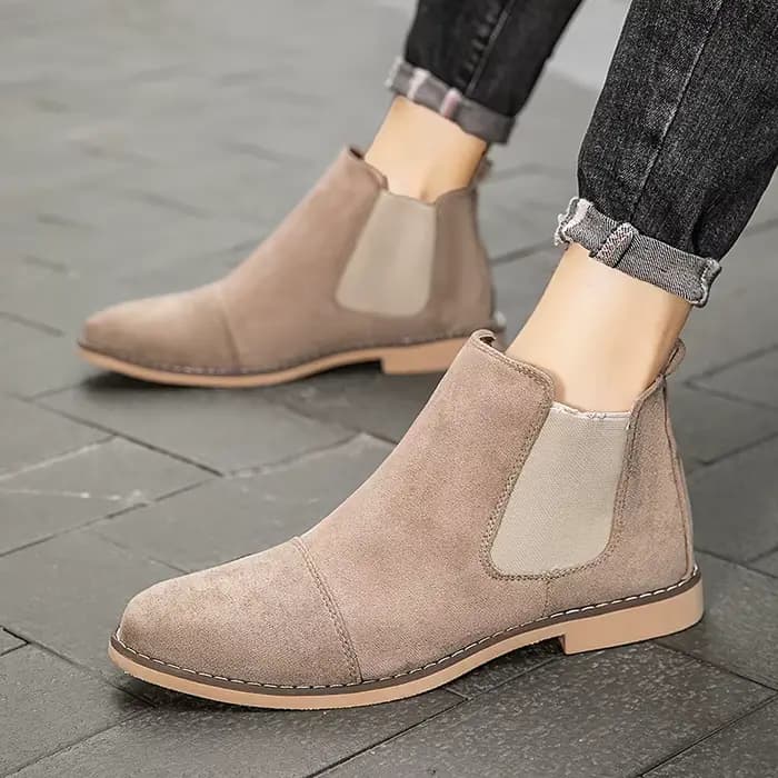 Bottes Chelsea grises en daim pour hommes, chaussures à bout pointu, confortables, à enfiler, pas chères, Zapatos Hombre Casual