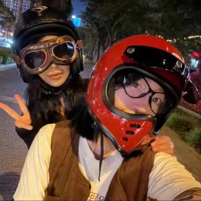 Petit casque à nez pointu