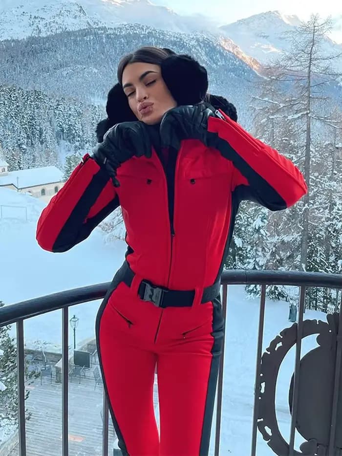 Combinaisons de ski pour femmes rembourrées à capuche manches longues imperméables taille haute costumes féminins 2025 hiver ski en plein air combinaison de ski pour femme