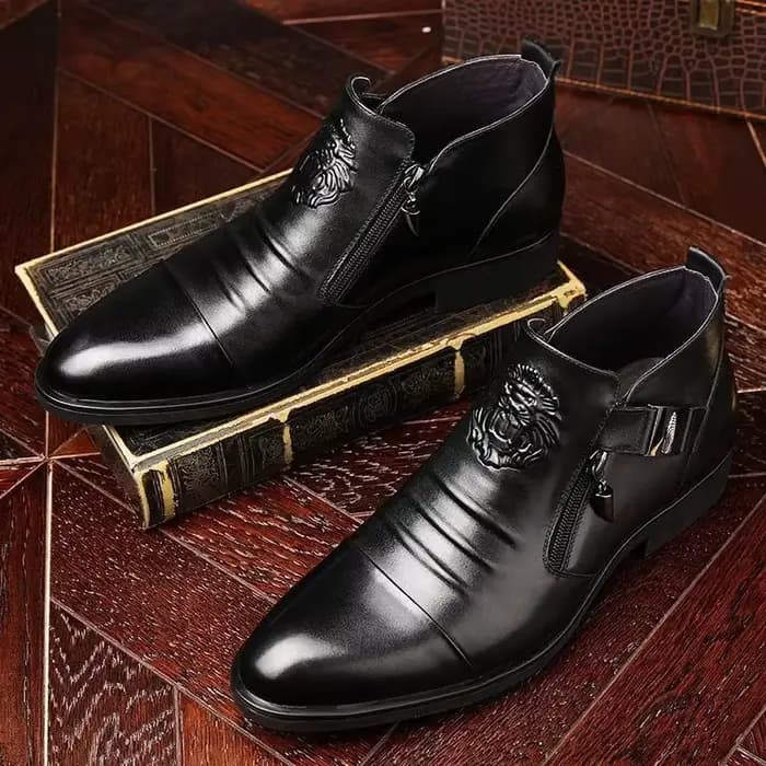 Chaussures pour hommes bottes