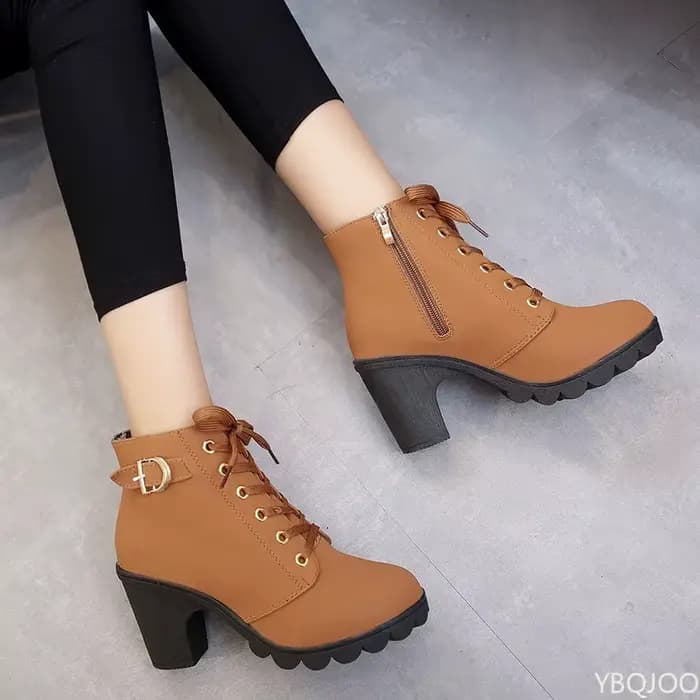 Nouveau printemps hiver à la mode polyvalent femmes bottes à lacets à la mode polyvalent dames chaussures confortables talons hauts bottes