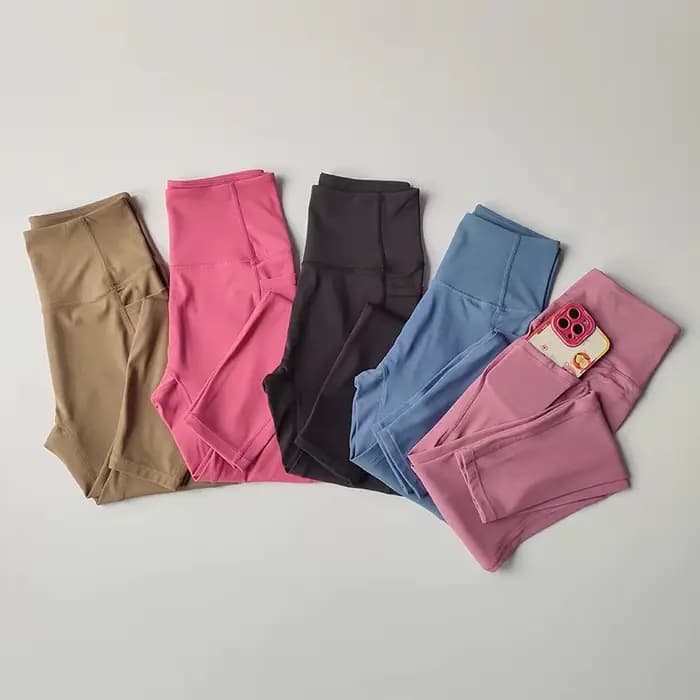 Costume de Yoga pour femmes, ensemble de 2 pièces haut de gamme, ensembles d'entraînement, vêtements de sport, costume de Fitness, soutiens-gorge et Leggings, combinaisons de sport
