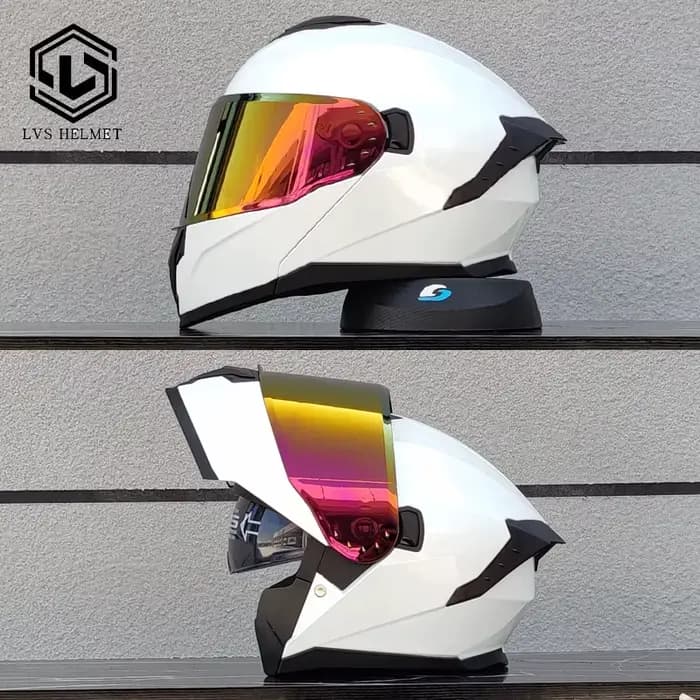 LVS dernier casque de moto double lentille