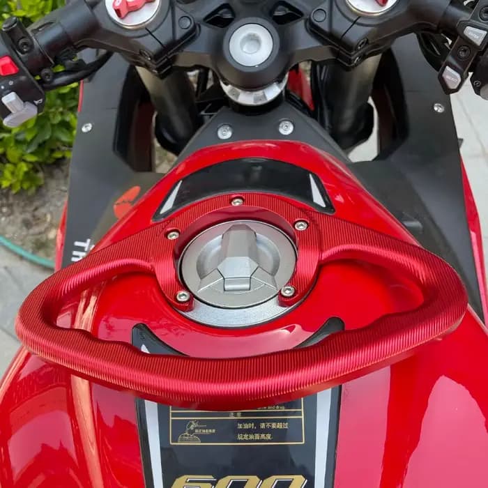 Support d'accoudoir de réservoir de carburant CNC pour moto, poignée de maintien pour passager pour