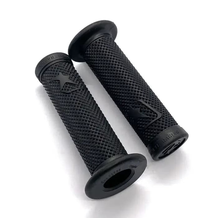 Une paire de poignées de moto universelles, 7/8 pouces, 22MM, accessoires de Modification, Installat