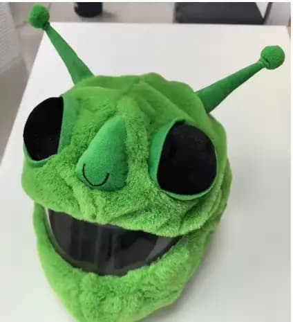 Housse en peluche Alien pour casque de moto, masque décoratif, animaux mignons, couvre-tête intégral
