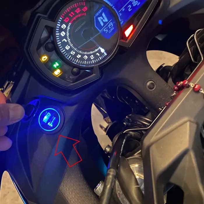 Caméra de moto téléphone portable USB chargeur rapide avec relais pour Kawasaki Ninja 400 650 Versys