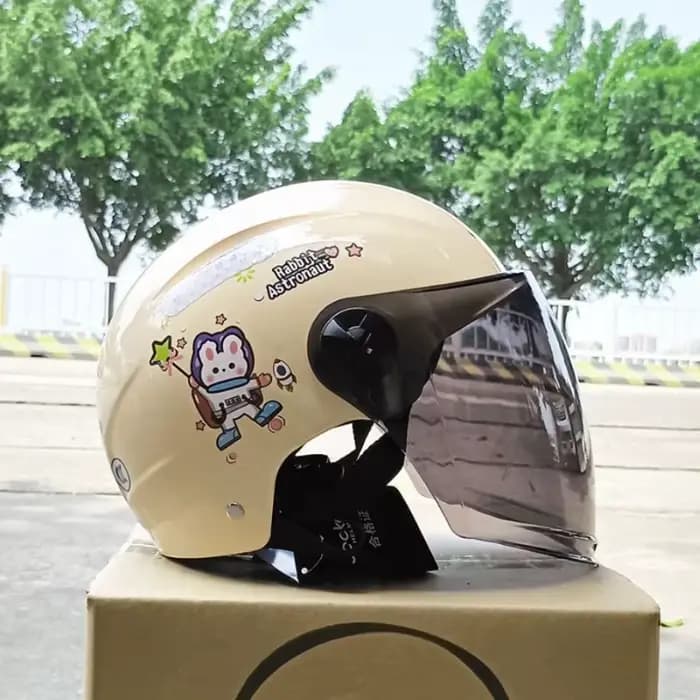 Casque pour enfants garçons et filles été moto électrique demi-casque bébé chapeau batterie voiture