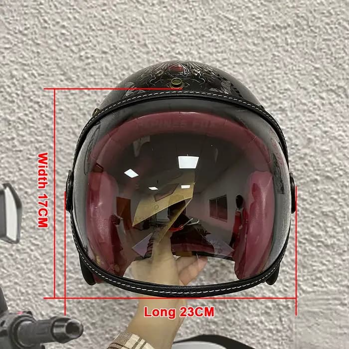 Visière universelle pour casque de moto