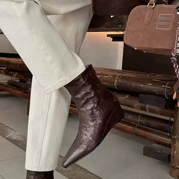 Bottines à bout pointu en peau de mouton douce pour femme, bottines Vintage à talon bloc, talon bas, fermeture éclair au dos, automne/hiver 2025