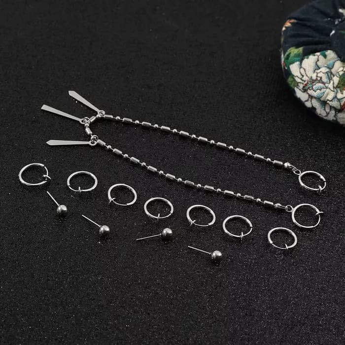 Ensemble de bijoux de cosplay de dessin animé Horimiya - Boucles d'oreilles créatives et exquises et accessoires de piercing pour les fans