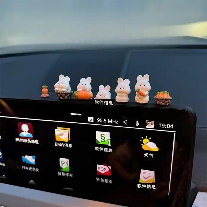 Accessoires d'intérieur de voiture, décorations de console centrale de voiture, accessoires de voiture de lapin mignon, accessoires de véhicule électrique