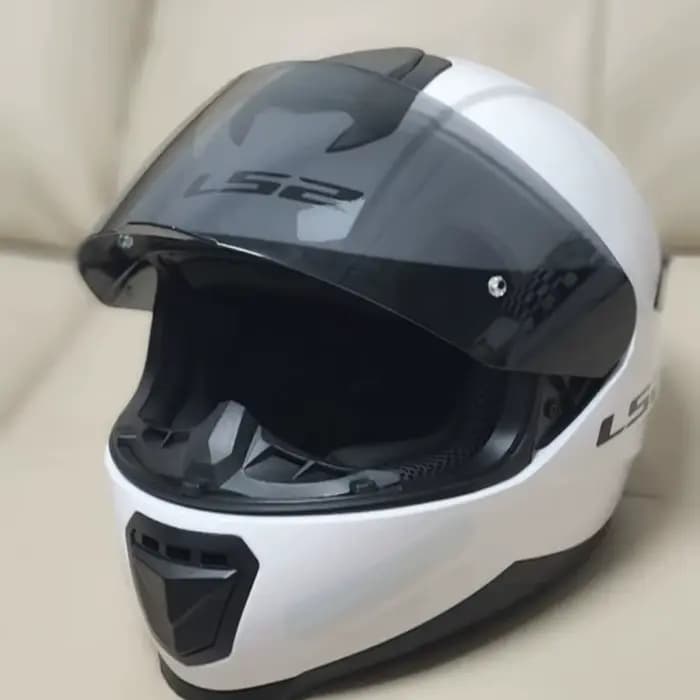 Déflecteur de vent universel pour casque de moto