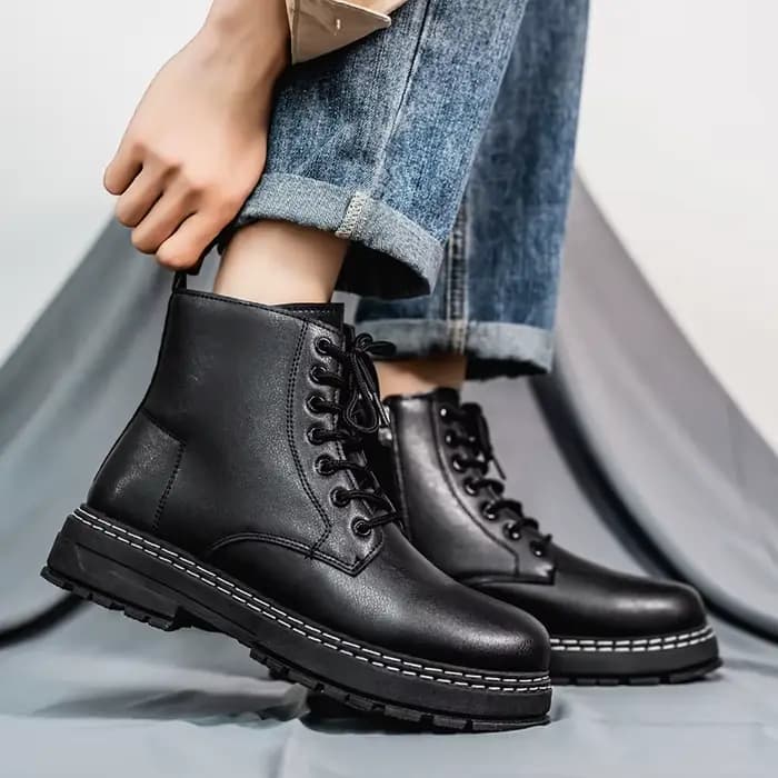 Bottes de combat en cuir noir pour hommes