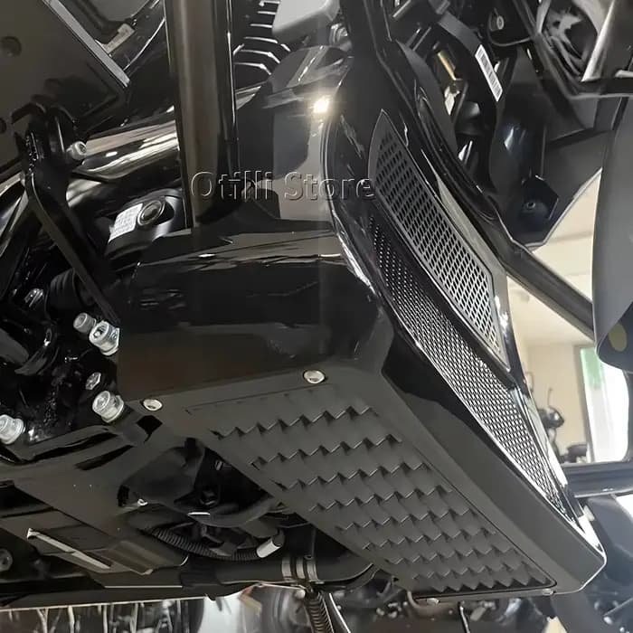 Couvercle de menton de radiateur inférieur pour moto Touring CVO Street Glide FLTRXSE CVO Road