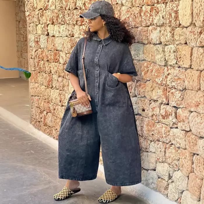 Combinaison en jean tendance pour femme, délavée, à simple boutonnage, manches courtes, coupe ample pour un style décontracté