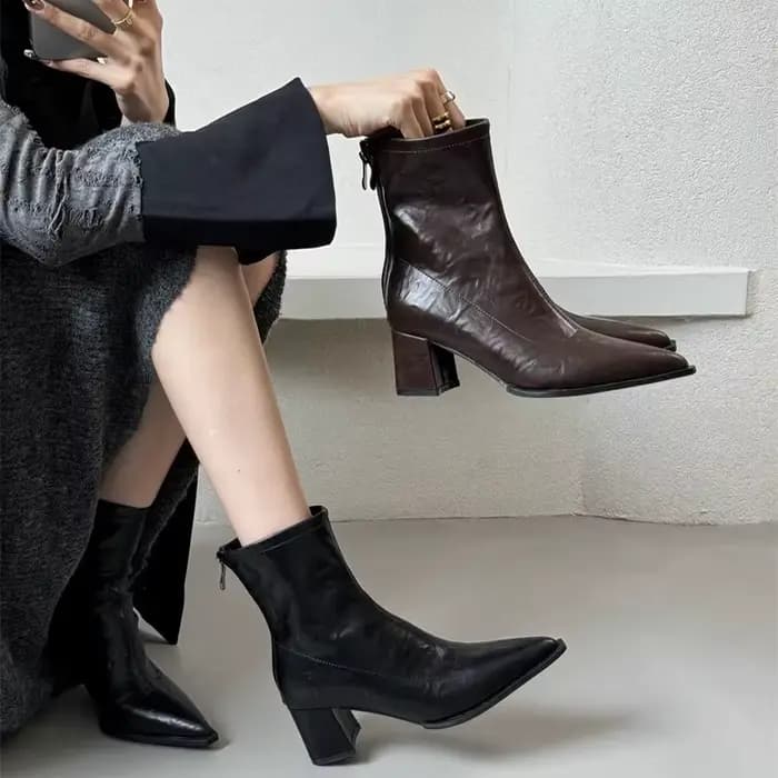 Bottines à talons hauts et bout pointu pour femme, chaussures courtes élégantes et Slim, automne et hiver