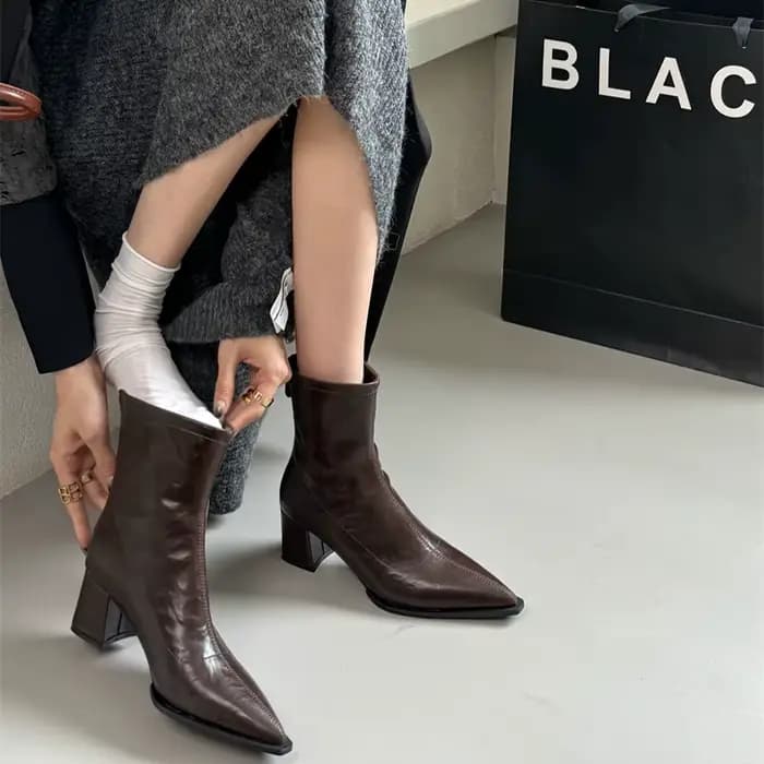 Bottines à talons hauts et bout pointu pour femme, chaussures courtes élégantes et Slim, automne et hiver