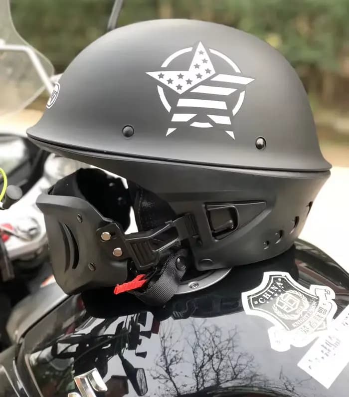 Casque de moto rétro, Malakas na lokomtiendra ko buong