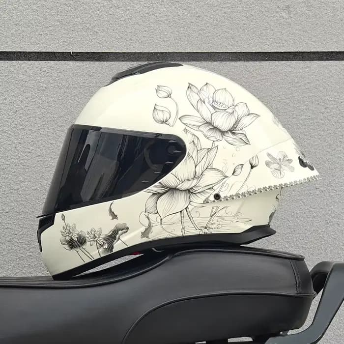 Casque de moto modulaire blanc à visière relevable