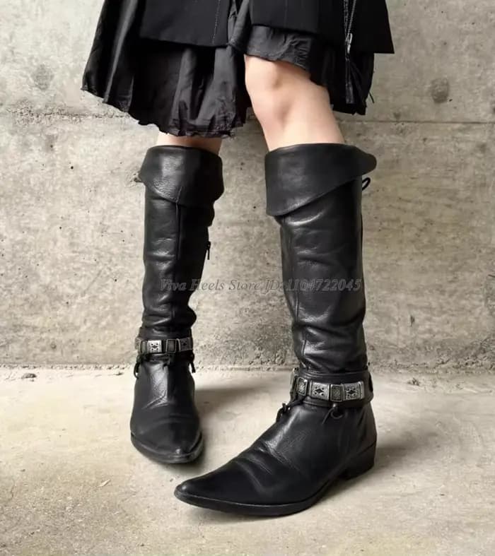 Bottes hautes Vintage à bout pointu avec boucle en métal noir