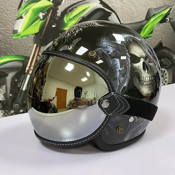 Visière universelle pour casque de moto