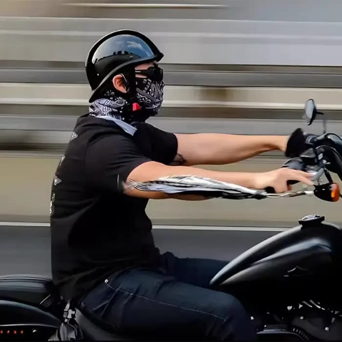 Casque de moto d'été pour hommes