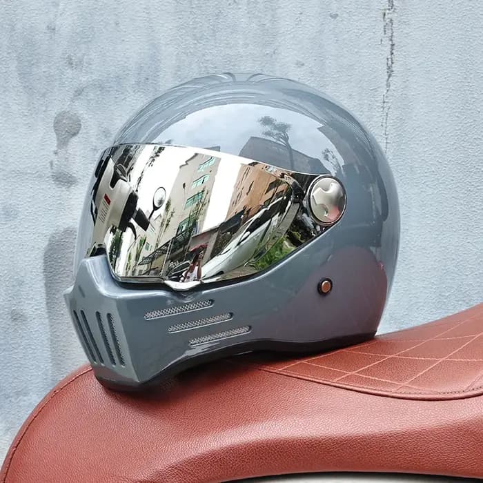 Casque de moto intégral