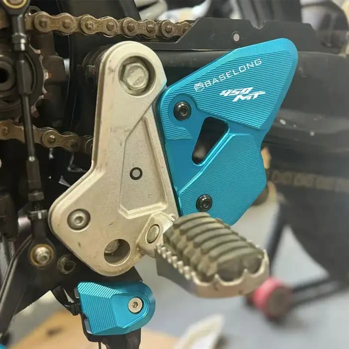 2024 2025 2026 Moto pour CFMOTO CF MOTO 450MT 450 Ibex MT 450 MT450 pédale garde pédale arrière garde talon plaque décorative