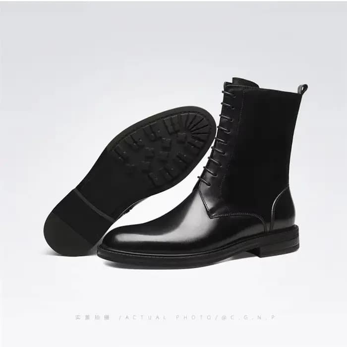 Bottes de travail, médicaments élevés. Cuir verni de bétail à tête ronde