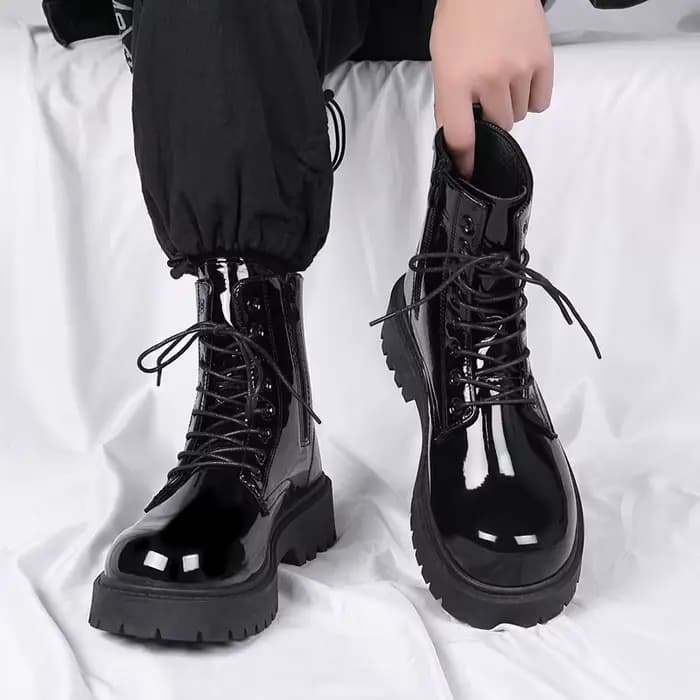 2025 nouveaux hommes noir en cuir verni Style britannique moto botte Couple extérieur haut en cuir i