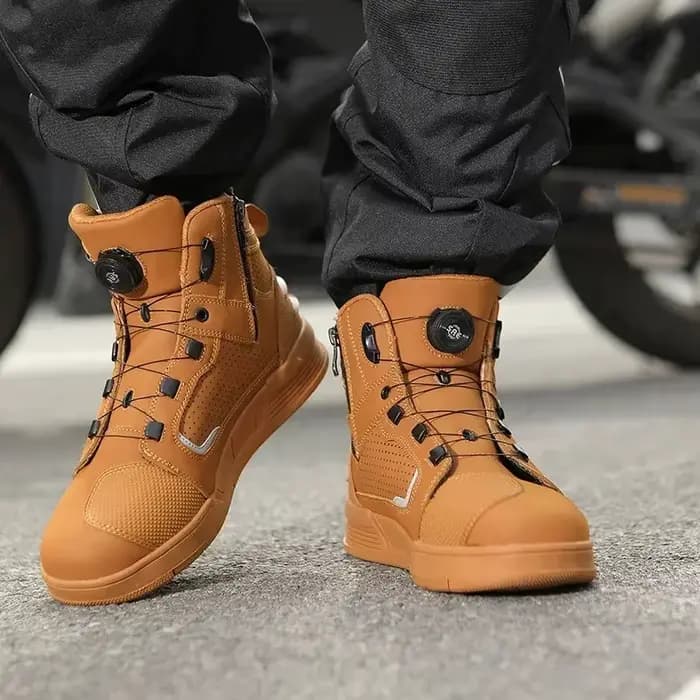 Bottes de Moto marron pour hommes, bottes de motocycliste toutes saisons, chaussures de Moto respirantes en cuir de vache, bottes de course antidérapantes