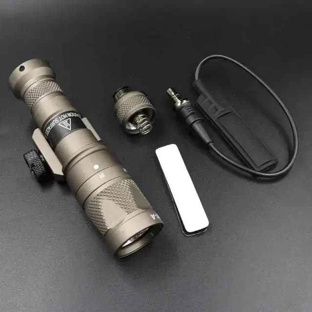 Lumière tactique M300V
