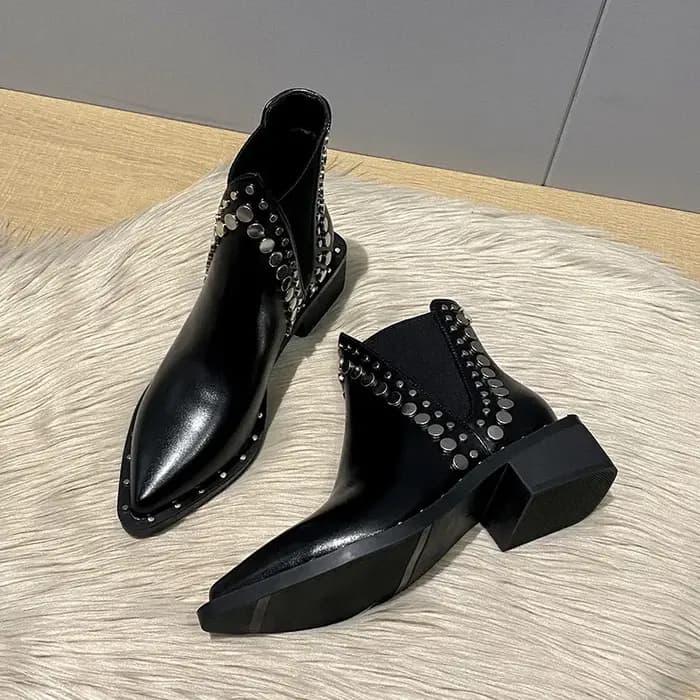 Bottes de moto pointues à rivets pour femmes, bottes mi-hautes en cuir pour dames, bottes de style britannique, talon optique, mode automne, nouveau