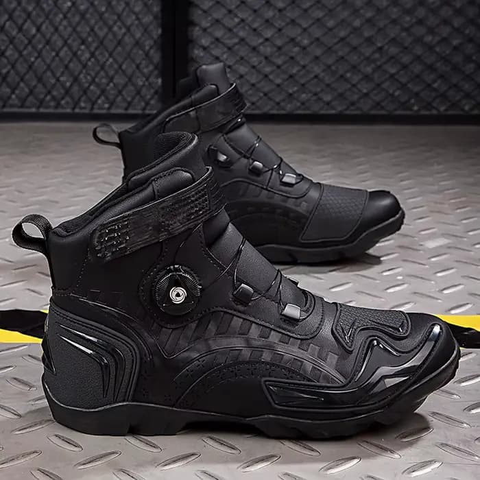 Nouvelles bottes de moto hommes en cuir Motos respirant anti-dérapant résistant à l'usure