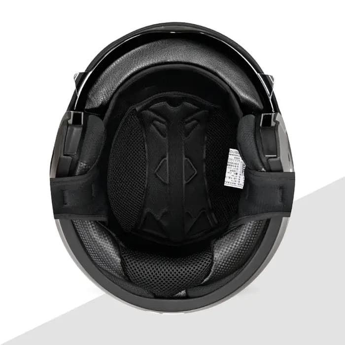 Casque de moto intégral Scorpion noir brillant robuste avec coque solide conçu pour l'utilisation de sports extrêmes de motocross Freestyle